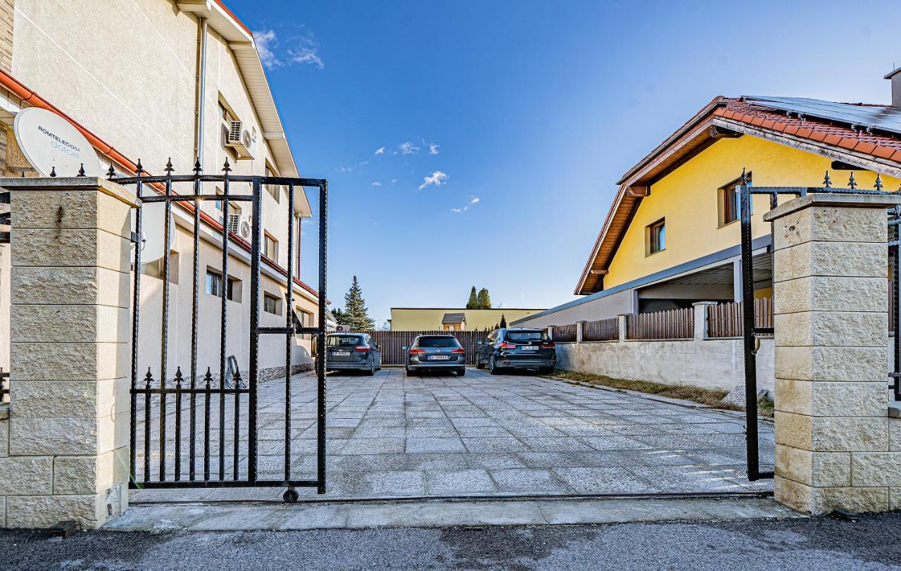 Отель Pension Onix Vienna Airport Maria Ellend Экстерьер фото